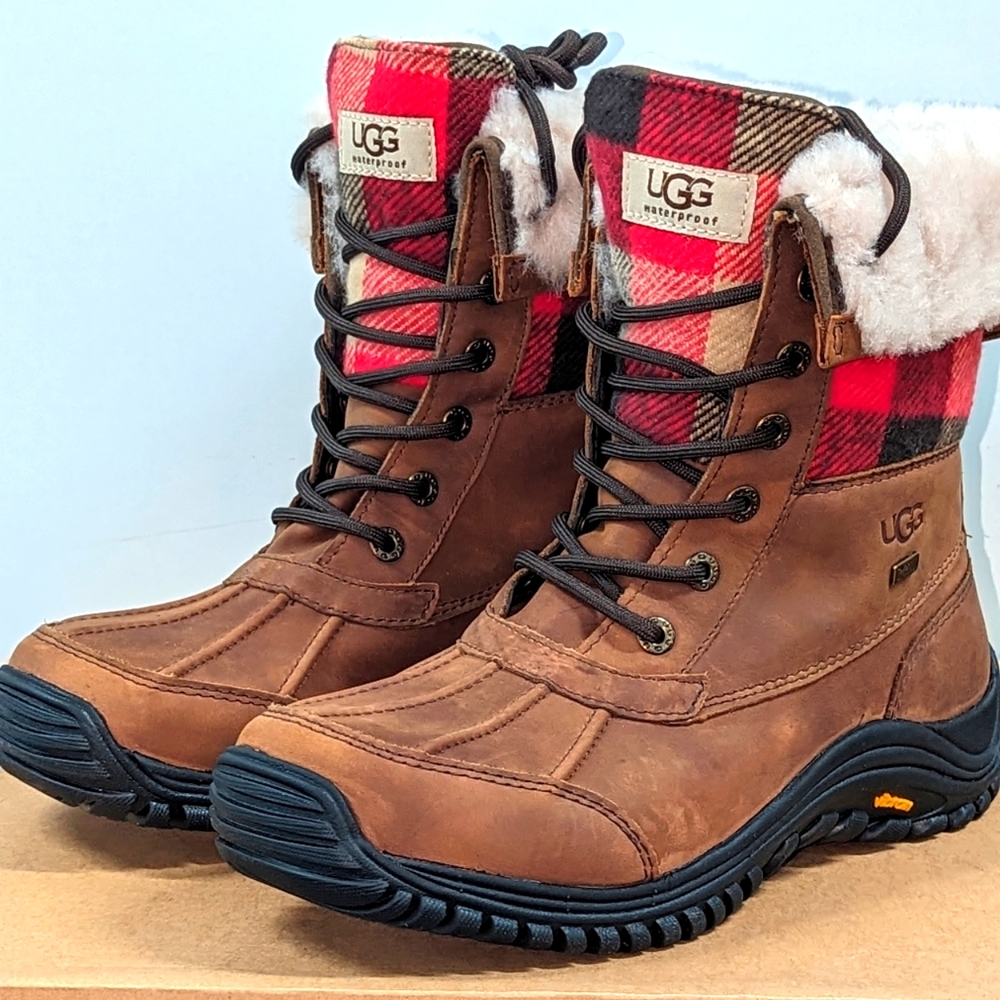 Brand New Ugg Australia Womens Adirondack II Plaid Boots  Waterproof size 7
